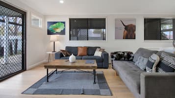 Smart TV, table tennis, offices