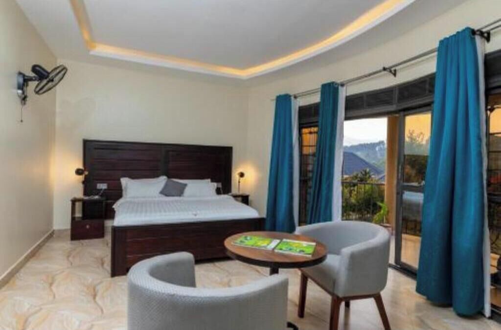 9 bedrooms, iron/ironing board, WiFi, bed sheets