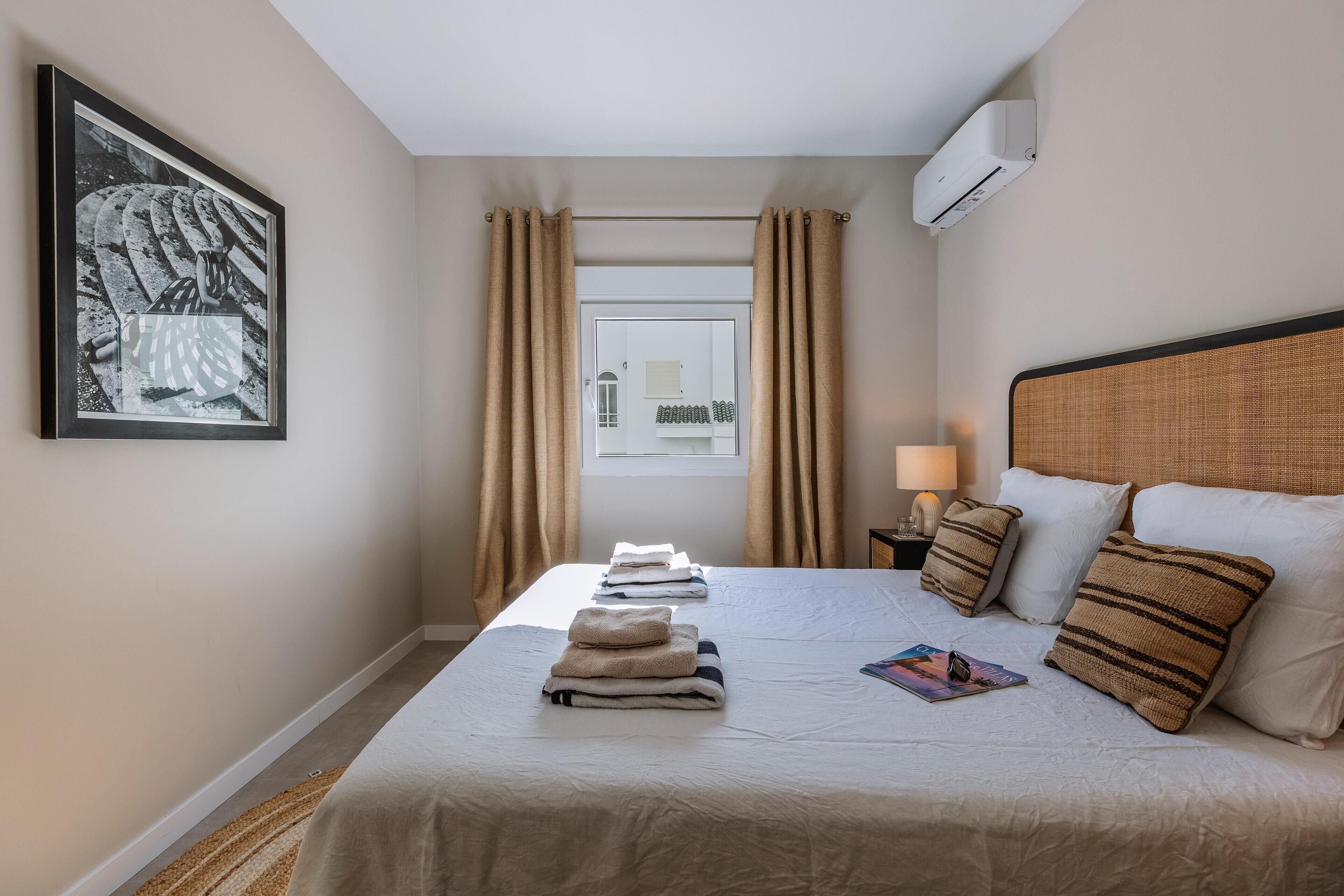 2 bedrooms, WiFi, bed sheets
