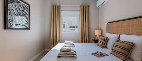 2 bedrooms, WiFi, bed sheets