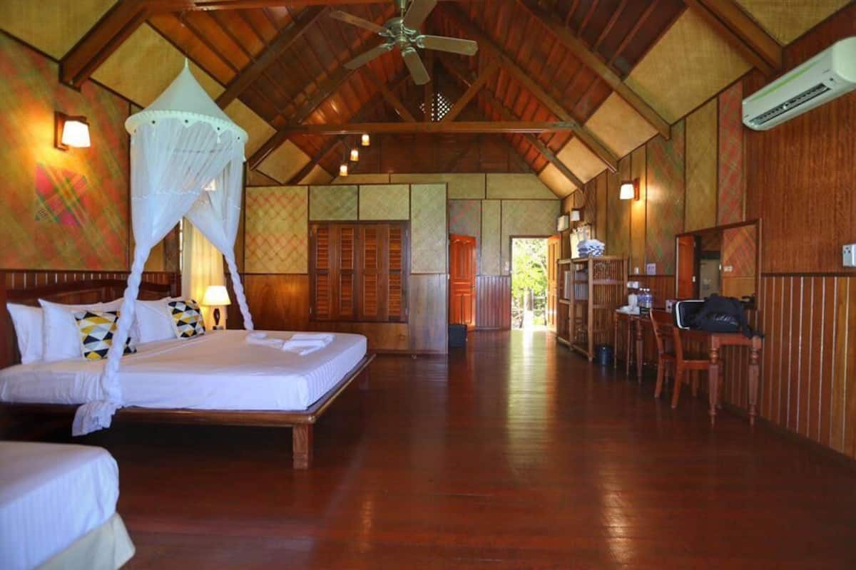Habitación Deluxe, vista al océano | Escritorio, espacio para trabajar con laptop y wifi gratis