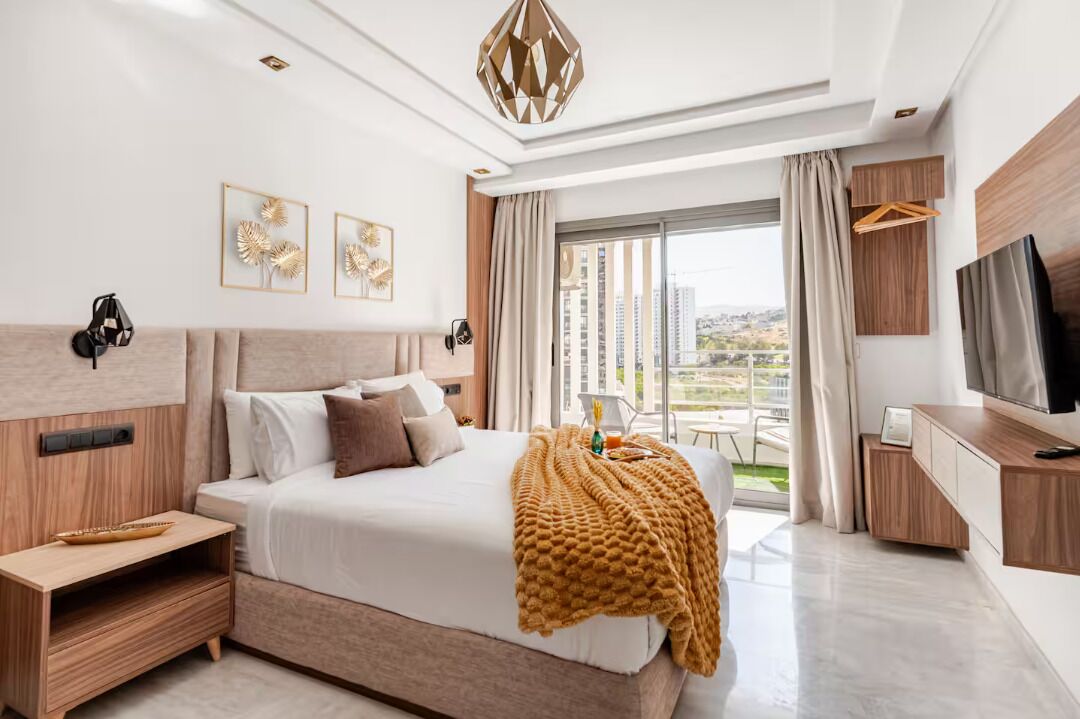 2 slaapkamers, een strijkplank/strijkijzer, wifi, beddengoed