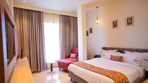 Superior Room, City View | Premium bedding, memory foam beds, minibar, desk - THE ELET (Amritsar)