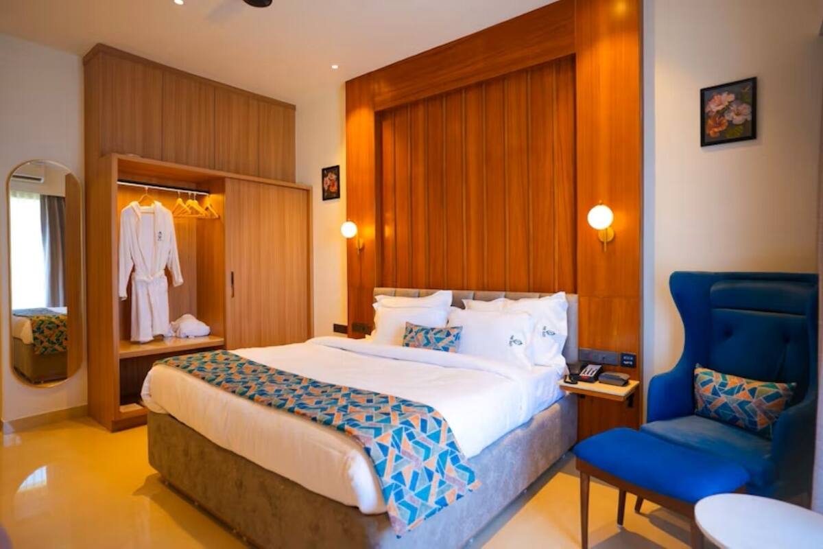 Superior Room, City View | Premium bedding, memory foam beds, minibar, desk