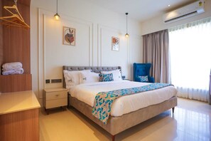 Superior Double Room | Egyptian cotton sheets, premium bedding, down comforters, minibar - THE ELET (Amritsar)