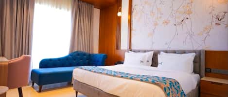 Deluxe Room, City View