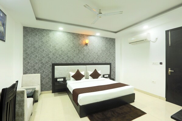 Deluxe Double Room, City View | Free WiFi