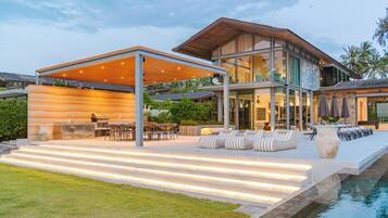 Mặt tiền nơi lưu trú