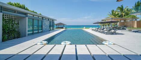 Alberca al aire libre