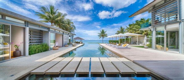 Outdoor pool - Villa Amarelo (Takua Thung)