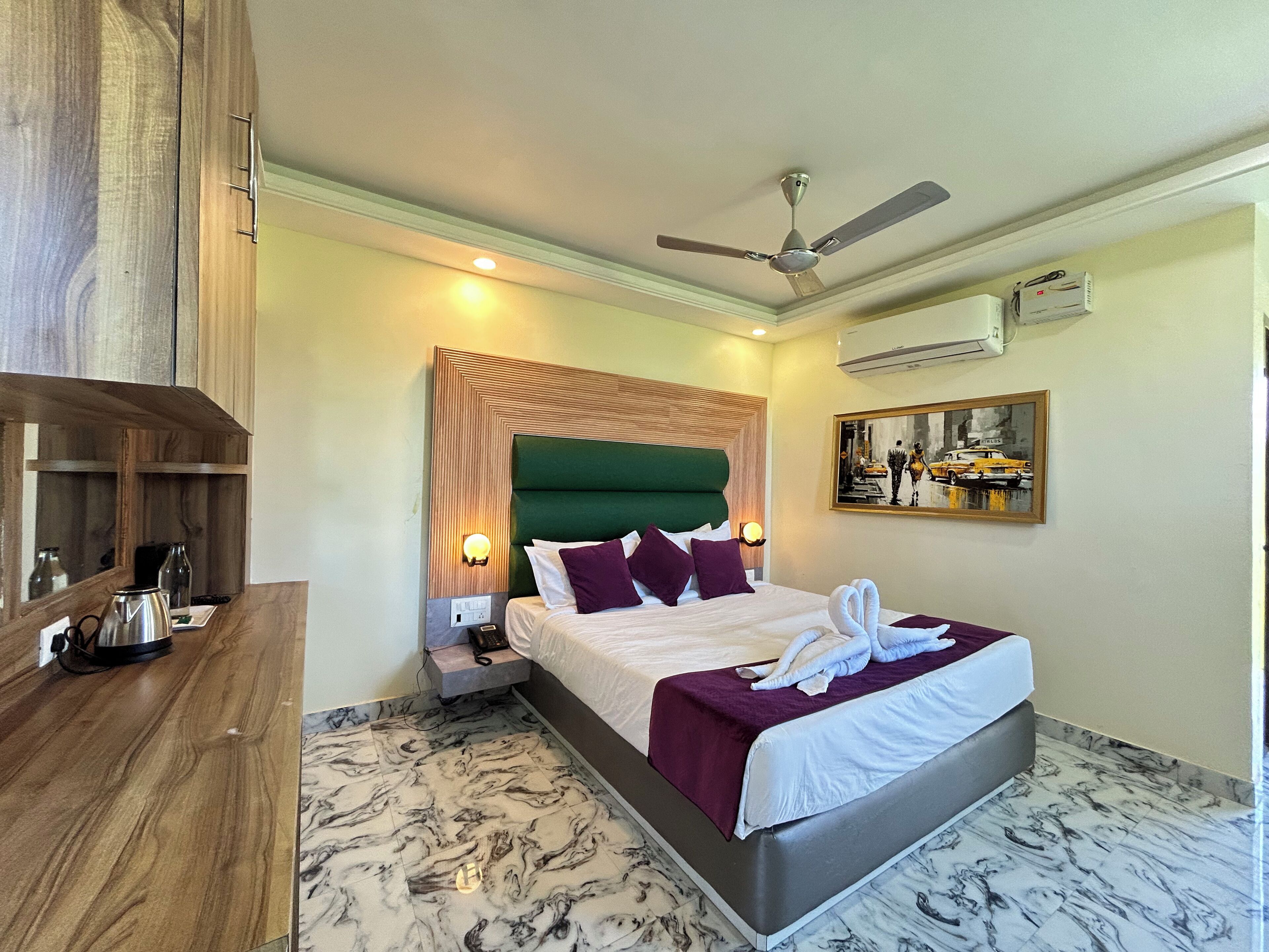 Superior-huone | Kannettavalle tietokoneelle sopiva työtila, ilmainen Wi-Fi