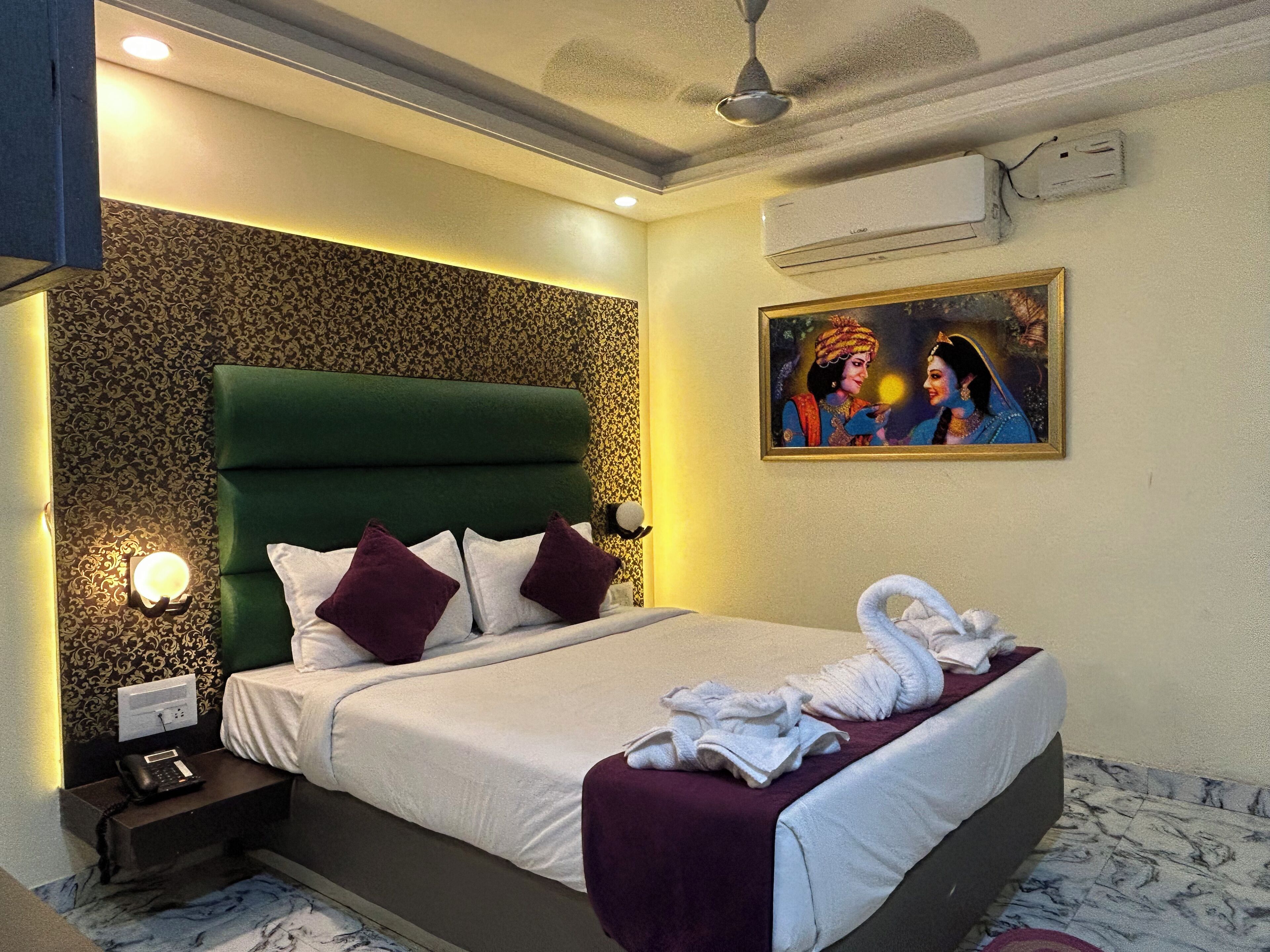 Deluxe-huone | Kannettavalle tietokoneelle sopiva työtila, ilmainen Wi-Fi