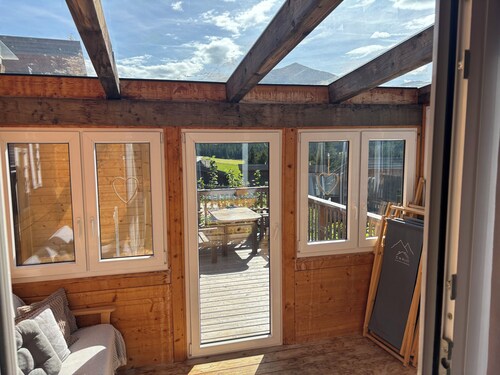 Chalet Gipfelleuchten directly on the ski slope (outdoor sauna available)