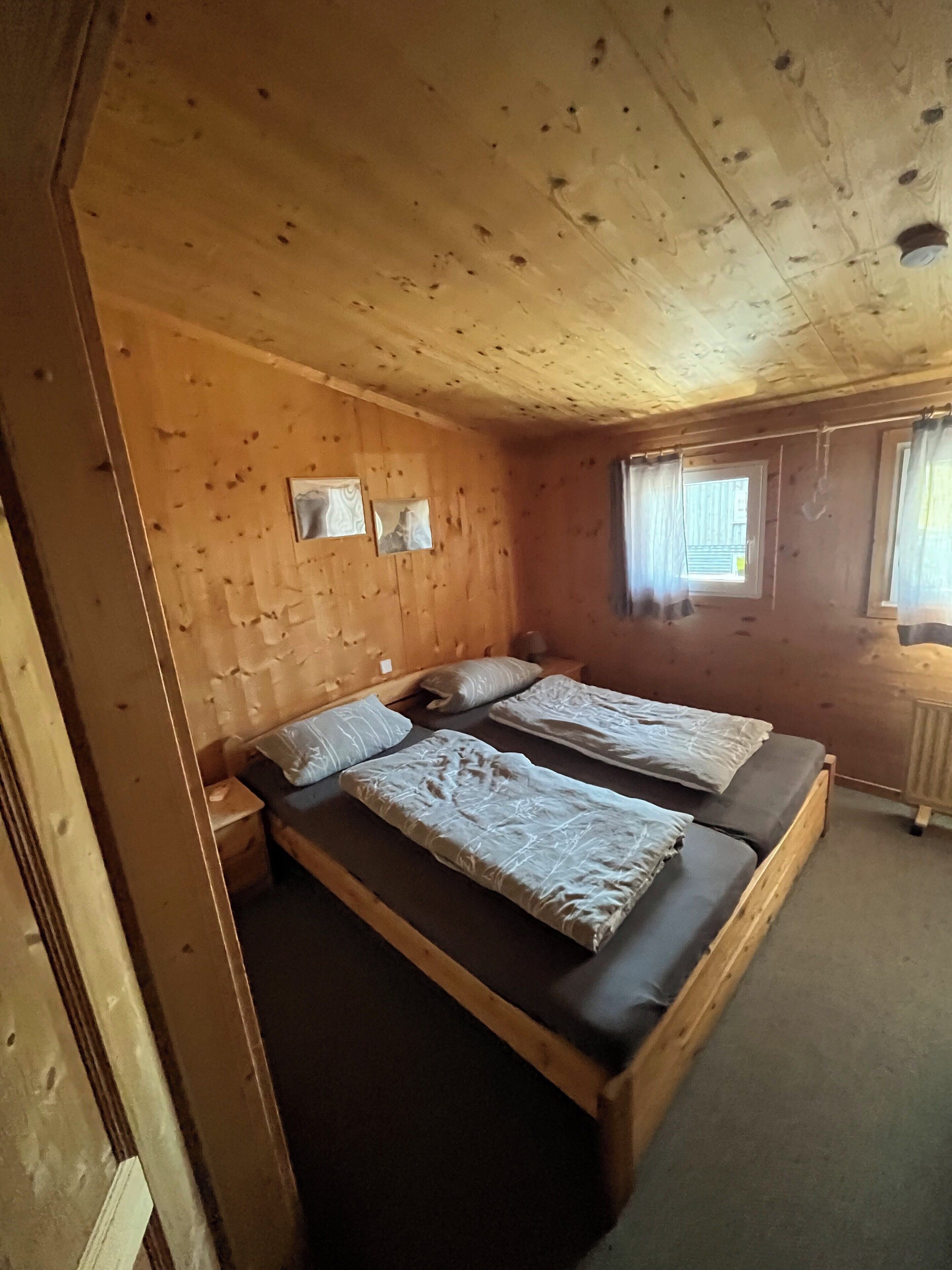 4 habitaciones, wifi y ropa de cama 