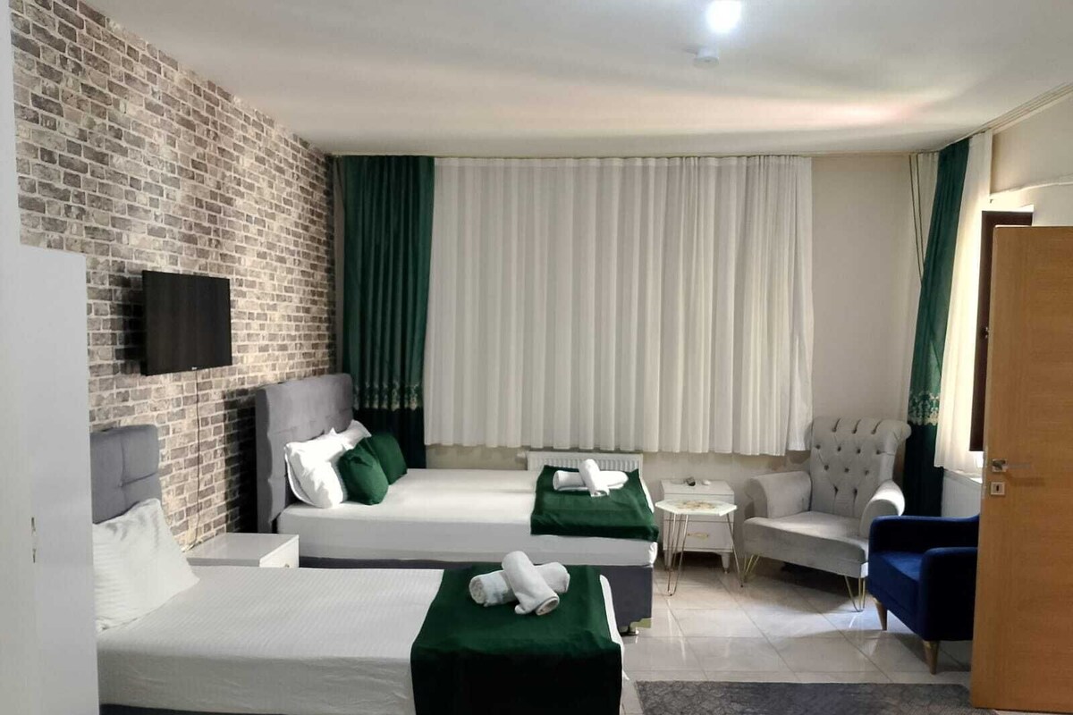 Classic Room, Courtyard View | WiFi (free)