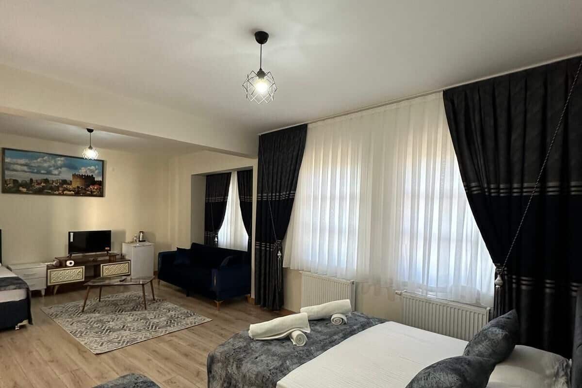 Classic Room, Courtyard View