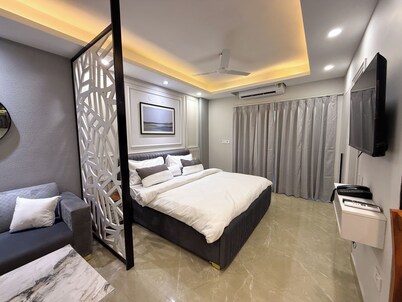 Bedchambers Apart hotel Sec 39