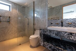Villa, Balcony, Bay View | Bathroom