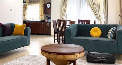 Hillsview Residence | 5 min to chimpanzee trekking, 1 hour to Murchison Falls