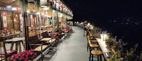 Tägliches inbegriffenes einheimisches Frühstück