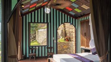 Deluxe Suite, Mountain View | In-room safe, blackout drapes, iron/ironing board, free WiFi