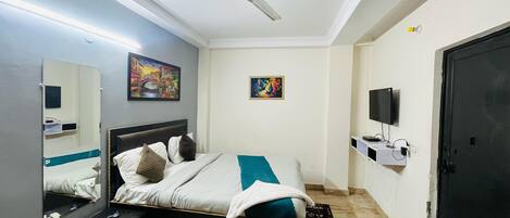 Deluxe Double Room, City View | Free WiFi