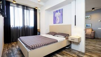 Comfort Apartment | Iron/ironing board, free WiFi