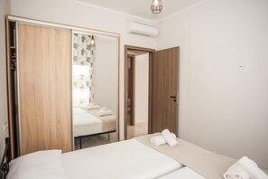 2 bedrooms, Internet