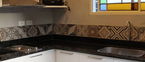 Kühlschrank, Mikrowelle