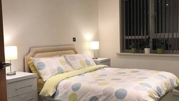 Iron/ironing board, internet, bed sheets, wheelchair access
