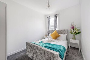 2 Schlafzimmer, Bügeleisen/Bügelbrett, Internetzugang, Bettwäsche