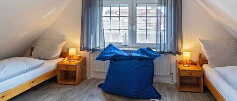 2 bedrooms, free WiFi