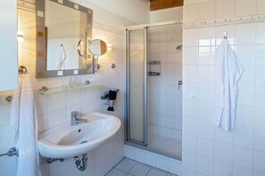 Een douche, een haardroger
