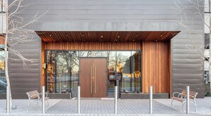 المنشأة من الداخل