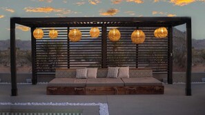 House (6 Bedrooms) | Interior