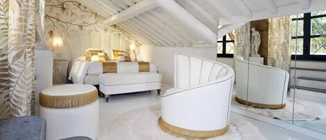 2 bedrooms, iron/ironing board, Internet, bed sheets