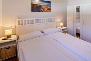 3 bedrooms, iron/ironing board, free WiFi - Jakob in the Friesengeist House (Norddeich)