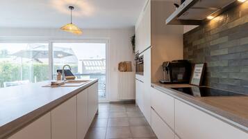 Microwave, oven, dishwasher