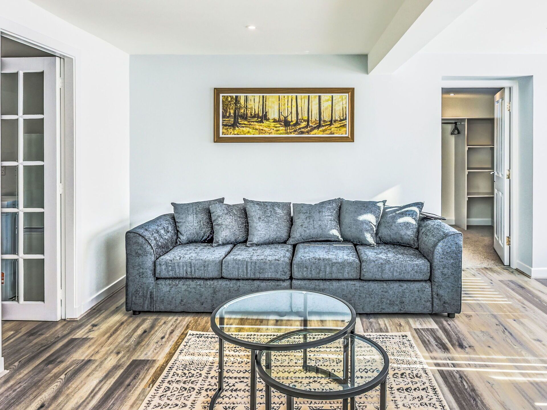 Flooring, Couch, Holz, Fussboden, Interior Design, Möbel, Wohnung, Wohnzimmer, Holzboden