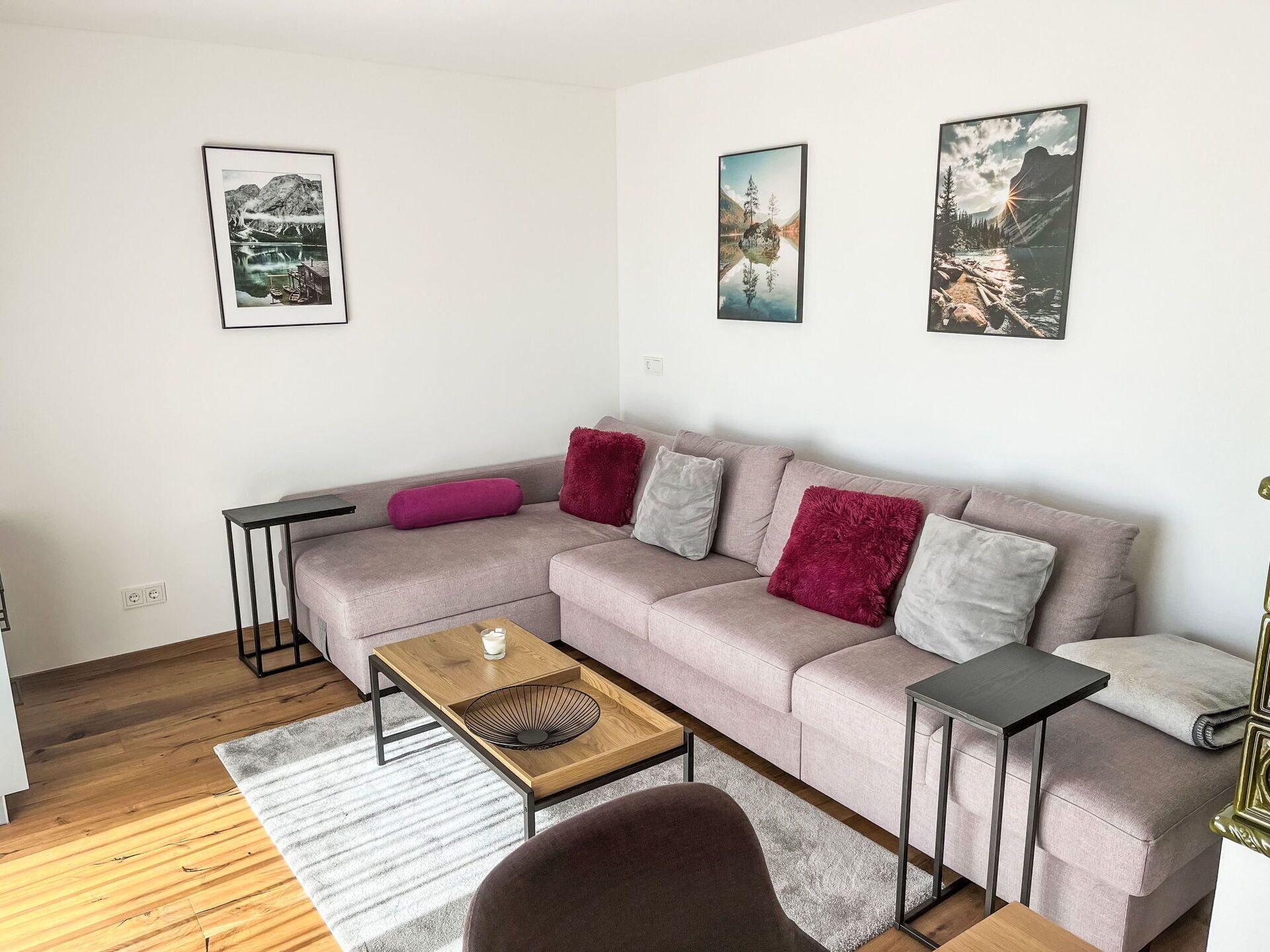 Möbel, Interior Design, Flooring, Fussboden, Couch, Holz, Wohnzimmer, Tabelle, Holzboden, Zimmer