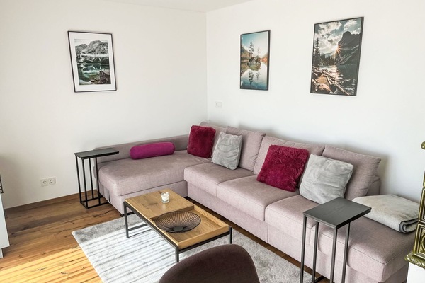 Möbel, Interior Design, Flooring, Fussboden, Couch, Holz, Wohnzimmer, Tabelle, Holzboden, Zimmer