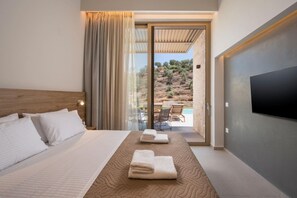 3 chambres, fer et planche à repasser, lit parapluie, accès Internet