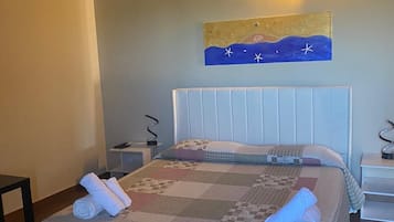 Double Room, Balcony | Iron/ironing board