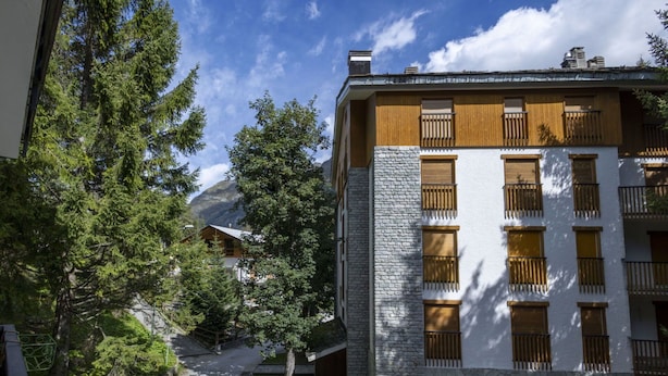 Property grounds - Beautiful apartment for 4 guests with WIFI, TV, terrace and pets allowed (Madesimo)