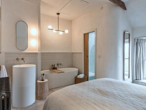 3 Schlafzimmer, kostenloses WLAN, Bettwäsche