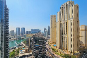 Deluxe-Apartment, eingeschränkter Meerblick | Blick vom Balkon