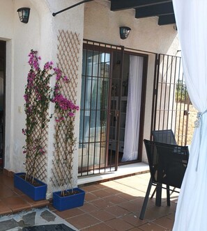 Terrace/patio - El Rinconcito, Urbanization La Algara 85. El Ronquillo. Seville. (El Ronquillo)
