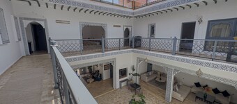 Riad Shiny Moon
