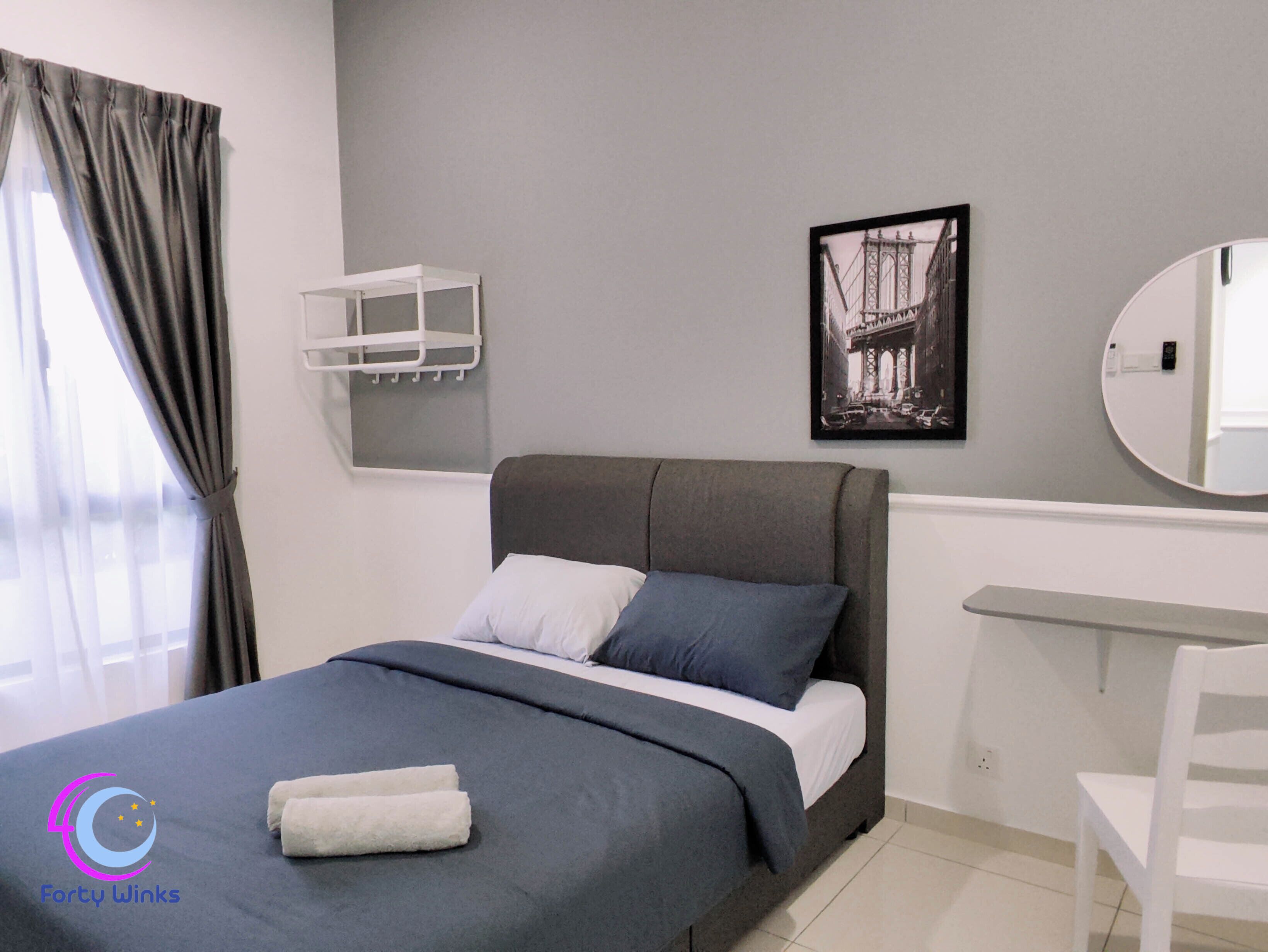 Planxa i posts de planxar i wifi gratuïta 