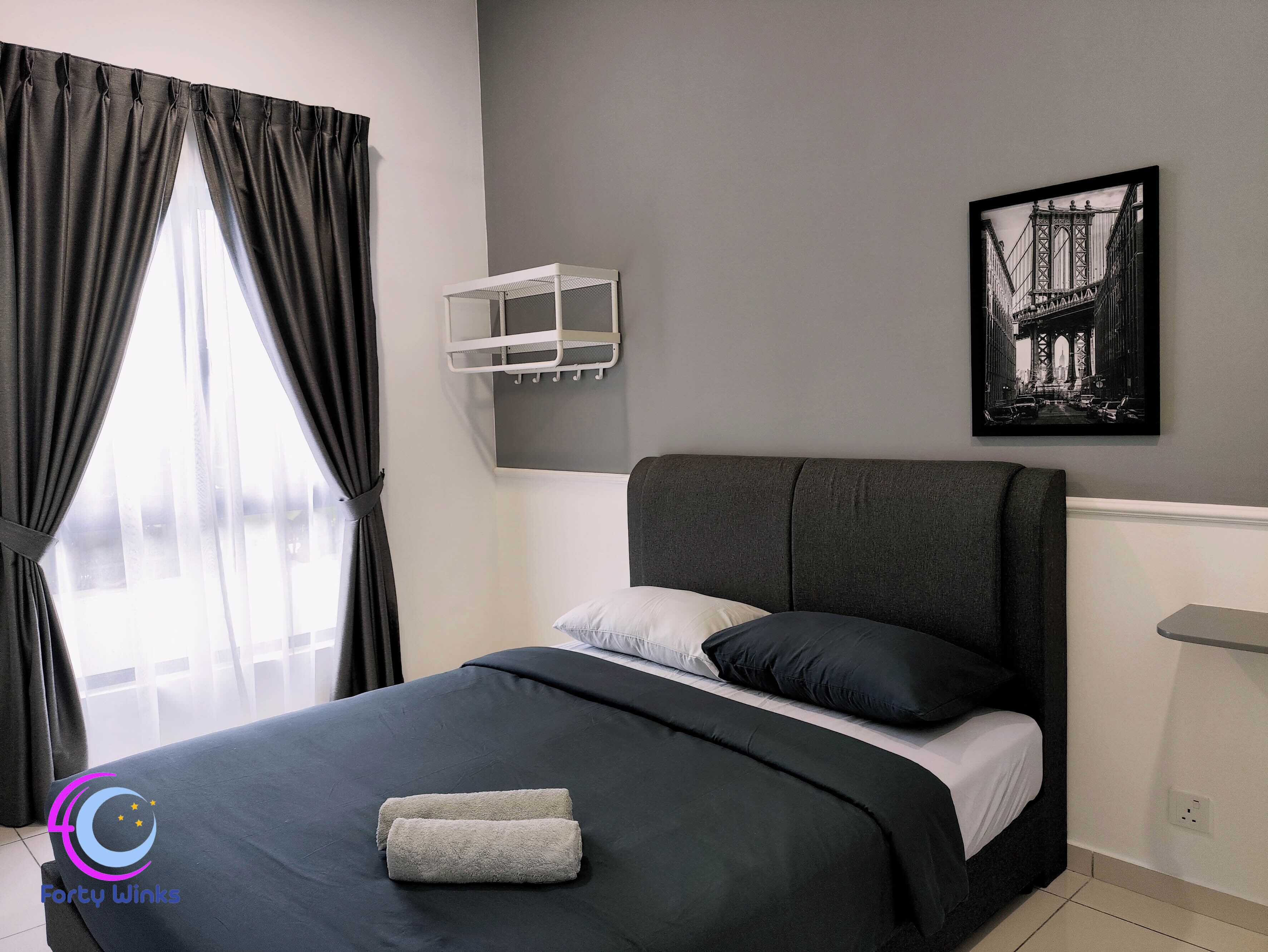 Planxa i posts de planxar i wifi gratuïta 